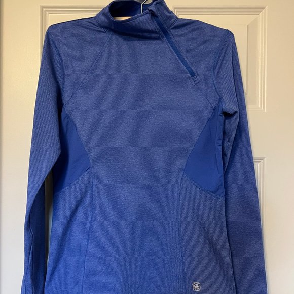 Gorgeous Blue side zip top in size M - L, tag no longer inside - Picture 1 of 4